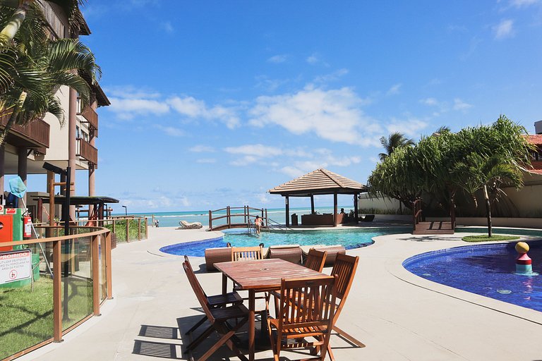 Apartamento 05 - Barra Bali - Pé na areia